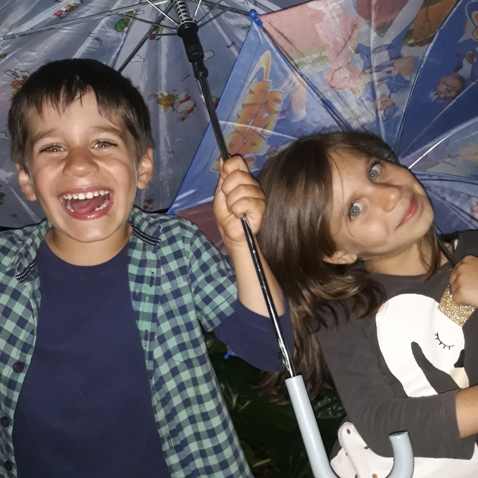 Somos Republicanos, reconhecemos que todos os pais e cuidadores em todo o mundo só querem o melhor para os seus filhos e querem vê-los a crescer sentindo-se seguros e protegidos. Querem ver os seus filhos amados, felizes e valorizados para que possam sentir que pertencem às suas famílias, à sua escola e à sua comunidade.